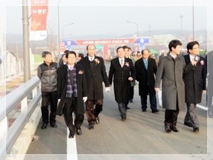 월롱 첨단산업단지 진입도로 개통식(2013. 12. 4) 1번째 파일