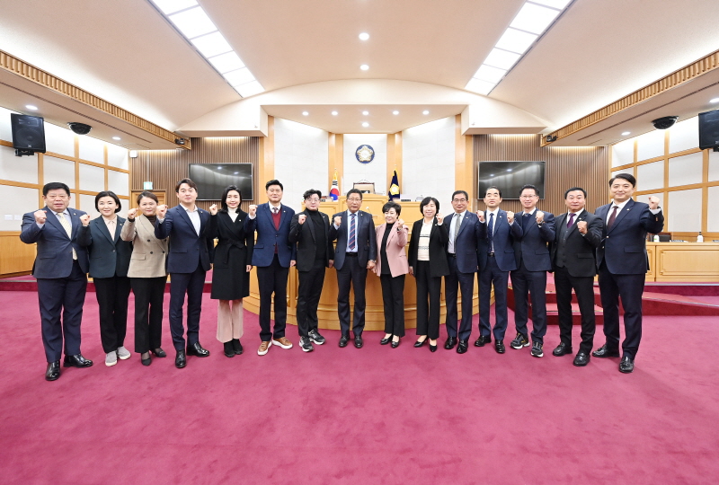 제8대 파주시의회 개원 1주년, 치우침 없이 균형잡힌 의정활동으로 '더 새로운 파주' 만들어 갈 것