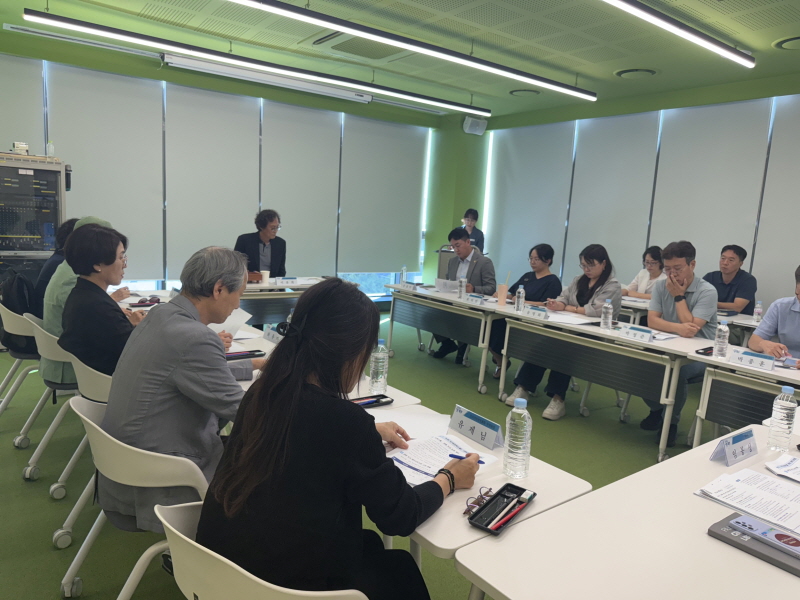 파주시의회 손성익 의원, 파주시 공공도서관 ‘리박스쿨’도서 퇴출 결정