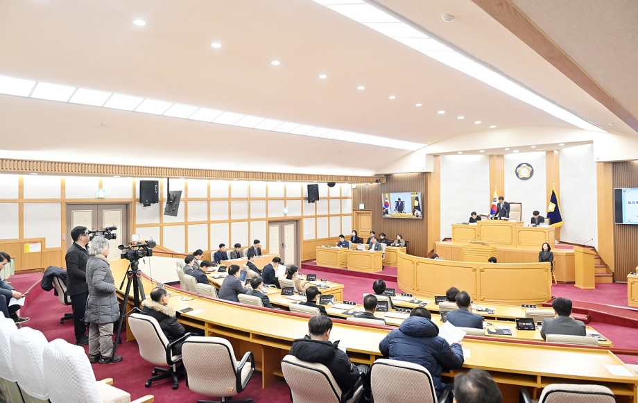 제261회 파주시의회 임시회 1차 본회의 (2026. 01. 19) 6번째 파일